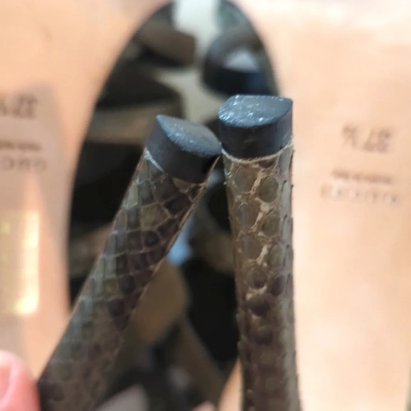 Gucci snakeskin leather suede heels size 7.5 - Picture 11 of 13